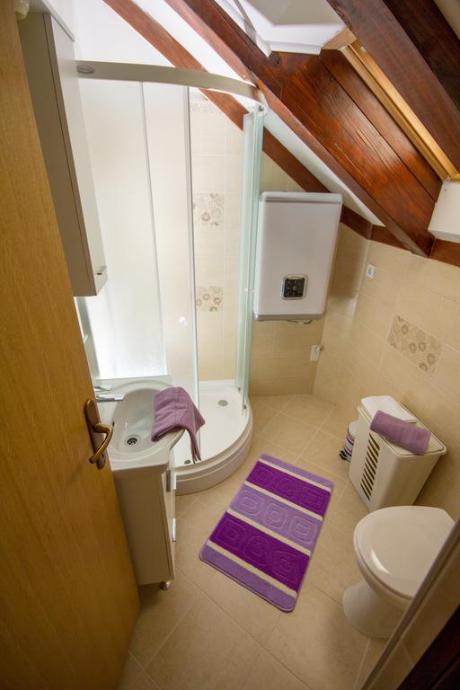 Apartment Niko Kastel Stari Kastela Oda fotoğraf